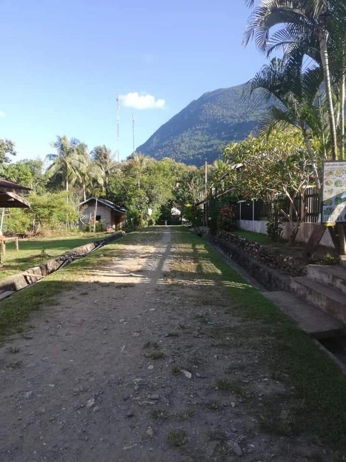 Lattanavongsa Guesthouse And Bungalows Muang Ngoi Eksteriør billede