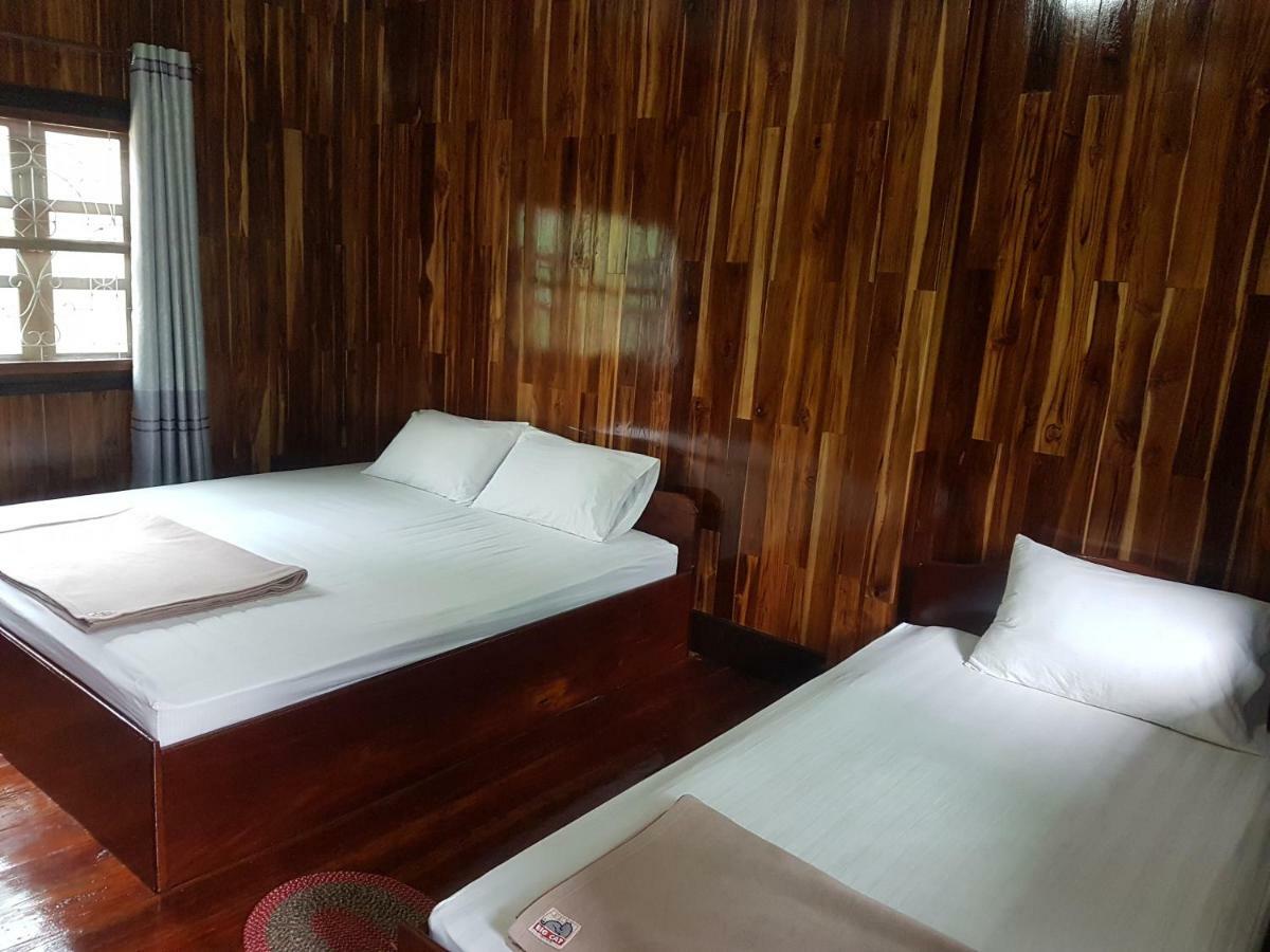 Lattanavongsa Guesthouse And Bungalows Muang Ngoi Eksteriør billede